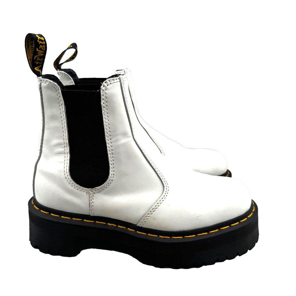 Dr. Martens 2976 Quad Platform Chelsea Boots Women's 7 White Smooth Leather‎